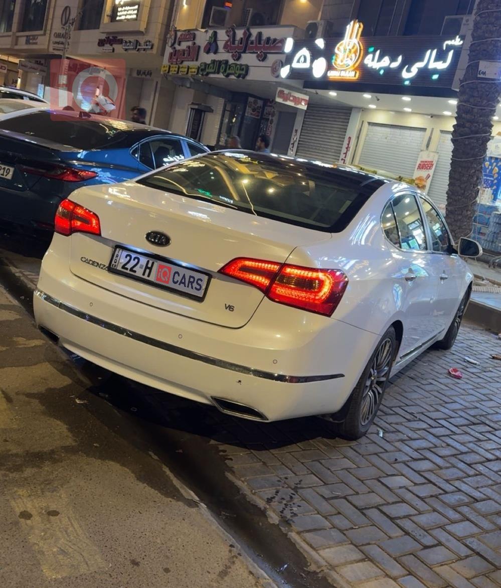 كيا كادينزا